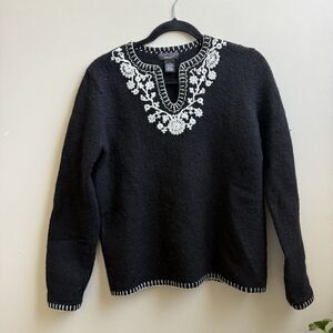 VINTAGE Skyr Sweater Women Black Wool Classic Pull-over Size Small